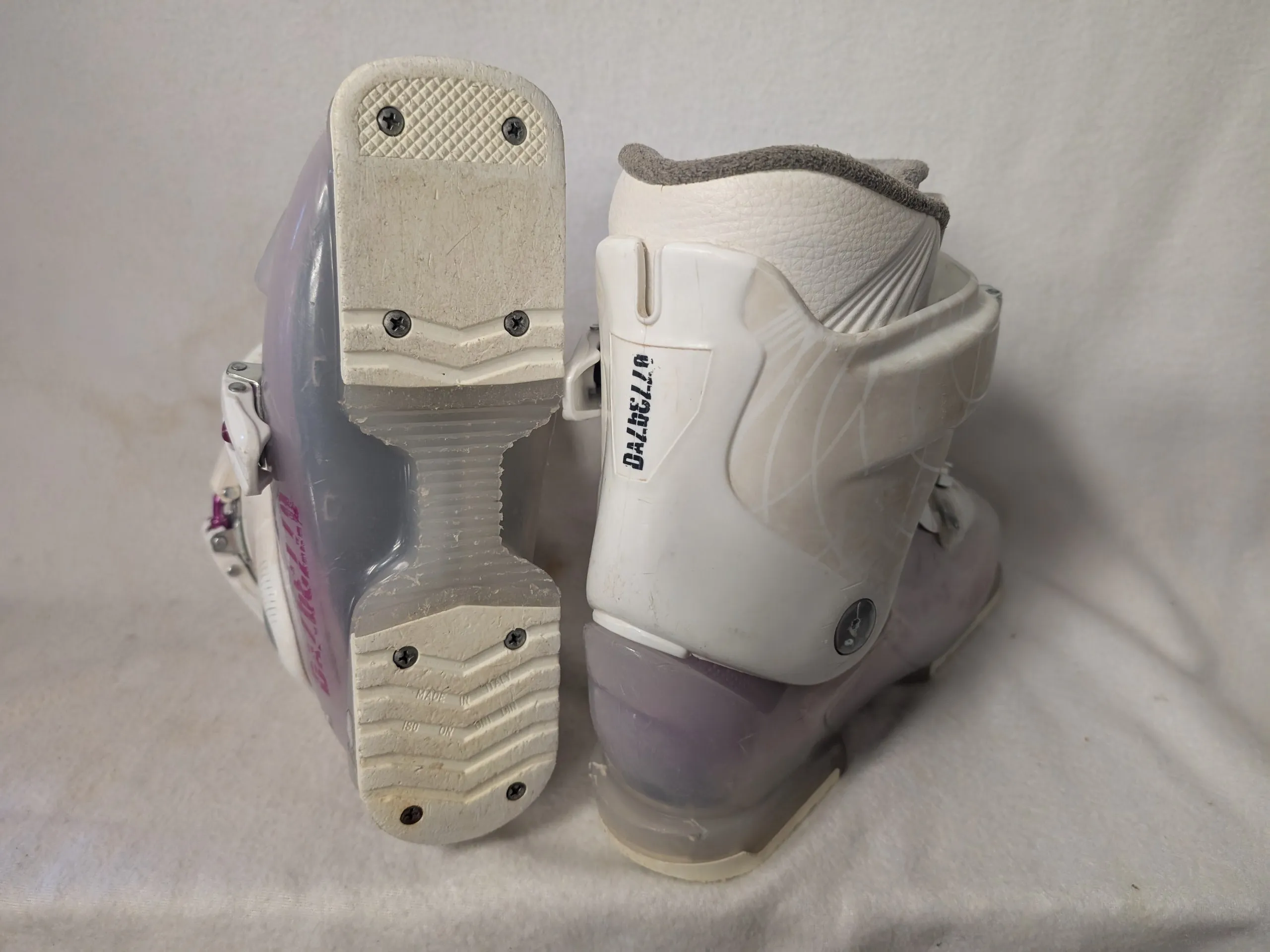 Dalbello GAIA2 youth Ski Boots Size 22.5 Color Pink Condition Used Girl