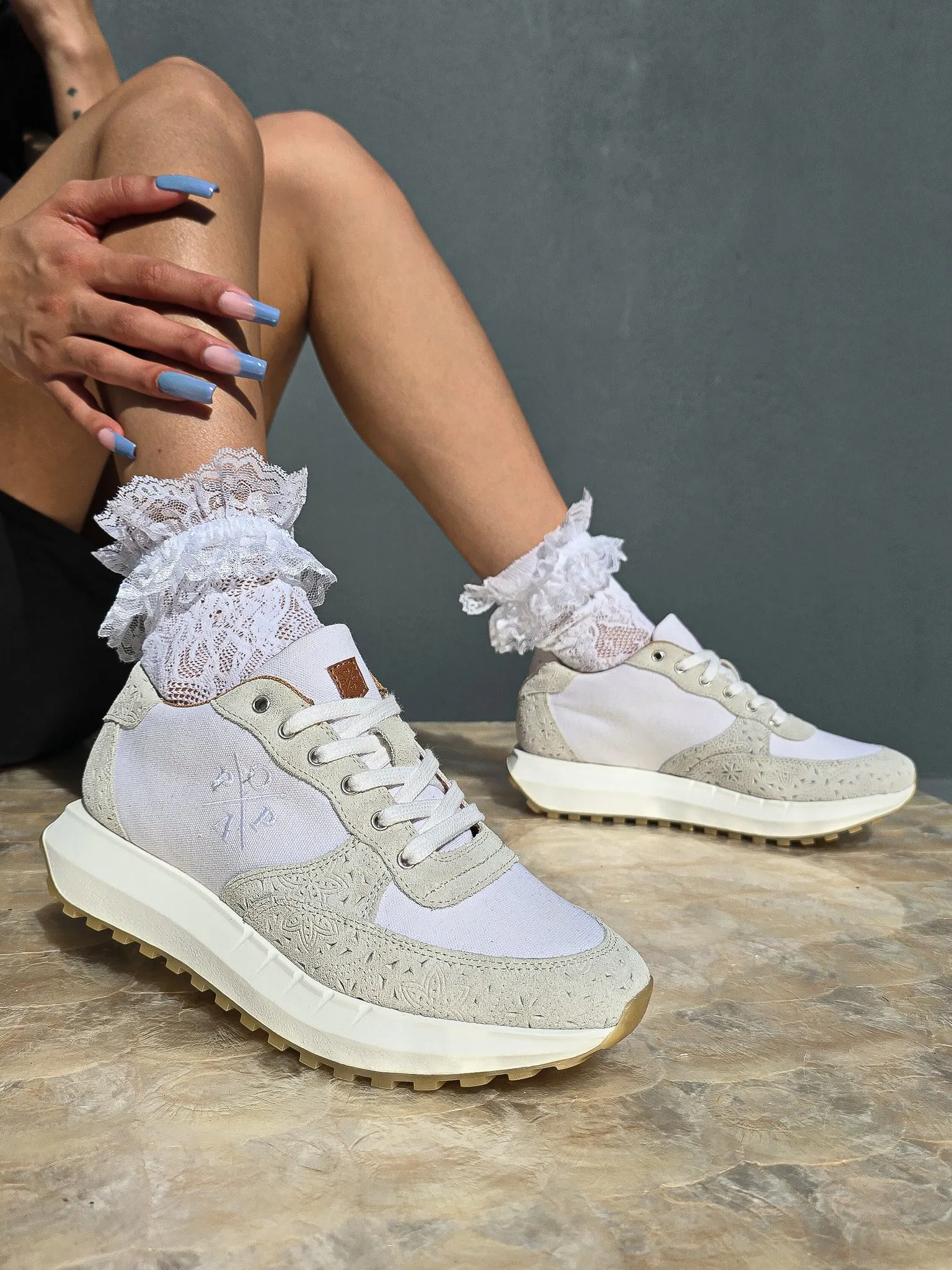 INES ENGRAVED OFF-WHITE
